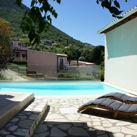 빌라 Saint George 니키아나