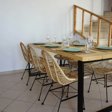 빌라 Saint George 니키아나